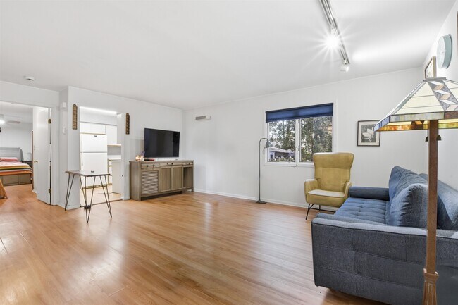 Photo - 700 10th St Unit 1