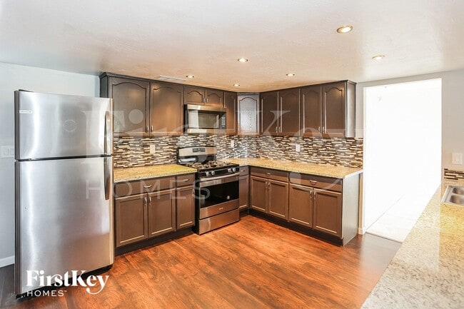 Photo - 8427 N 47th Dr