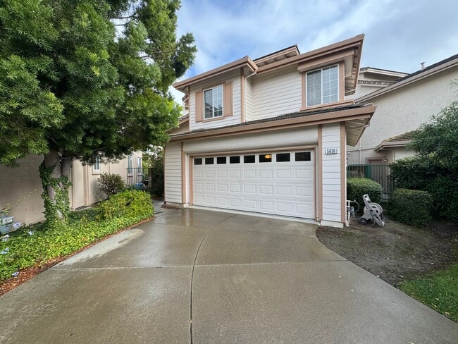 Building Photo - Quiet and Inviting Moller Ranch 3BD/2.5BA Single-Family Home!