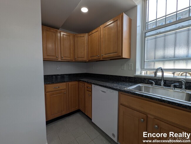 Photo - 32 Queensberry St