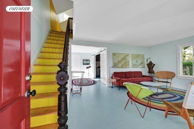 Photo - 17 Montauk Ave