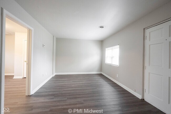 524 W 23rd St Unit 2