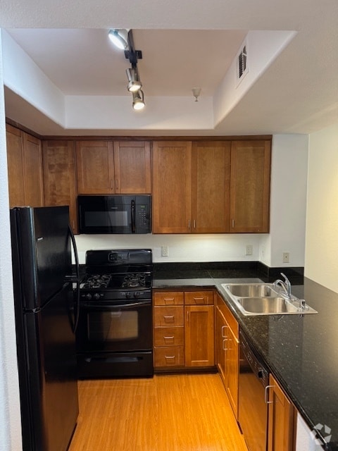 Building Photo - 4060 Glencoe Ave Unit 128 Rental