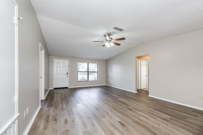 Photo - 1670 Mary Beth Dr