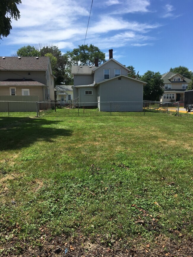 Photo - 1511 Ripley St