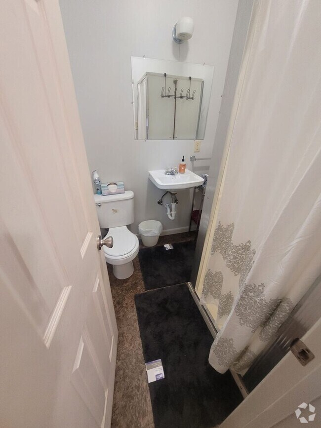 Rentals near Highland Park School 6 Rentals