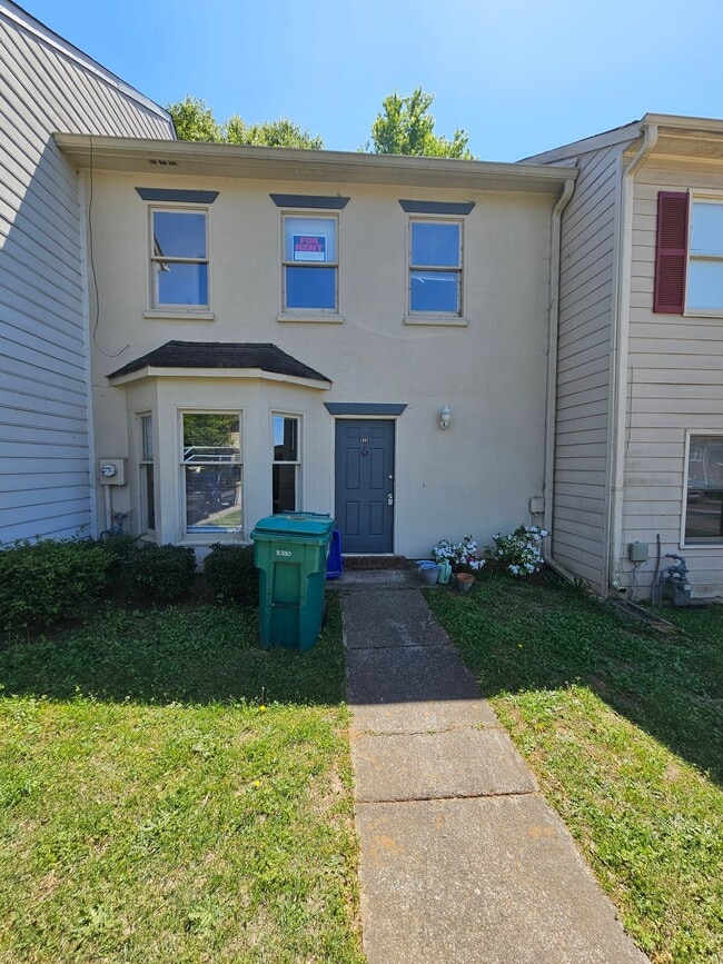 Photo - 1007 Oaks Pkwy SE