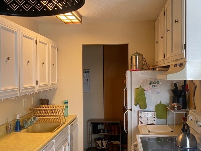 Photo - 821 Smetana Rd Unidad 7