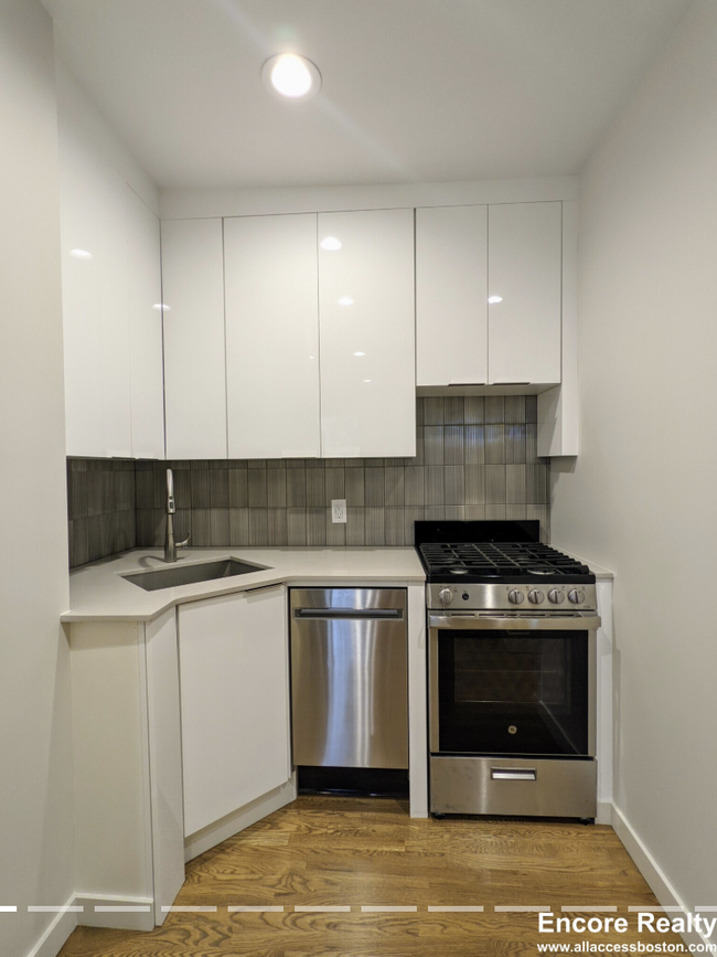 Building Photo - 2 Belvidere Pl Rental