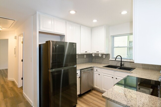 Photo - 545 Oakview Rd Unidad 1