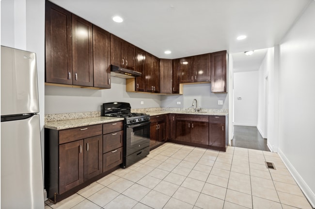 Photo - 6346 S Saint Lawrence Ave Unit #1