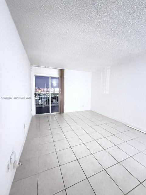 Photo - 4550 NW 9th St Unit 812E