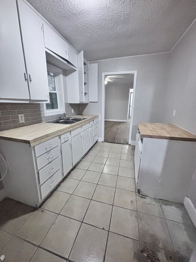 Photo - For Rent: Freshly Remodeled 3-Bed, 2-Bath ...