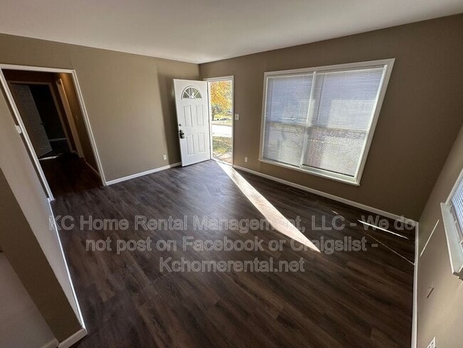 Photo - 5411 N Indiana Ave