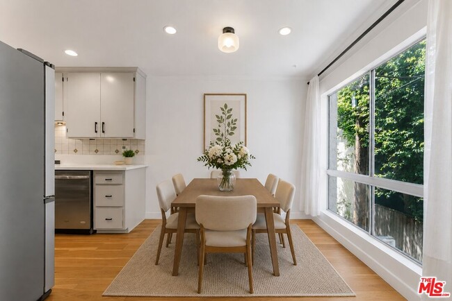 Photo - 9061 Keith Ave Unidad 208