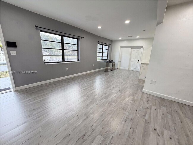 Photo - 14930 NW 16th Dr