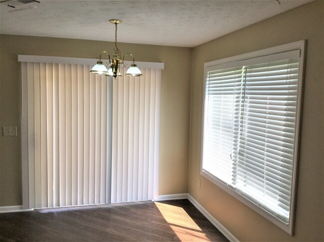 Photo - 6560 Black Forest Ct