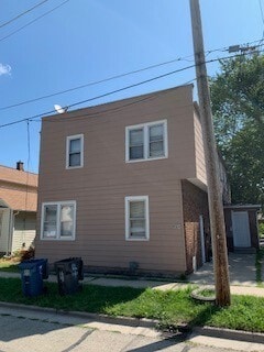 Building Photo - 1023 Liberty St Unit 2