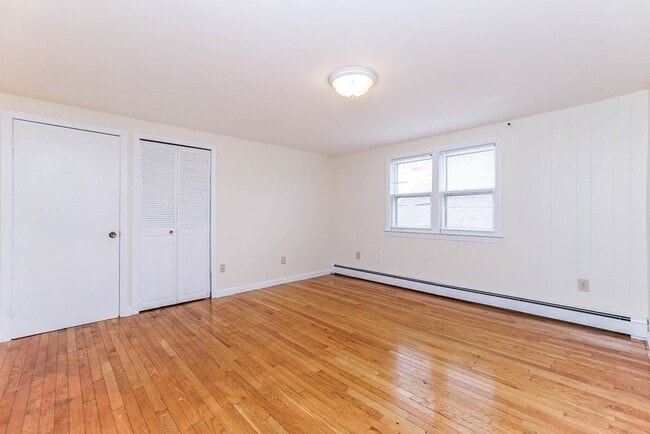 Photo - 44 Egerton Rd Unit 1