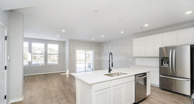 Photo - 7273 Shroyer Wy