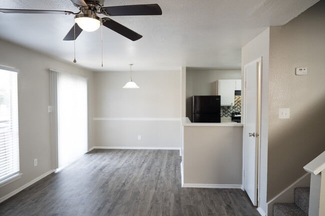 Photo - 7058 W Gulf Bank Rd