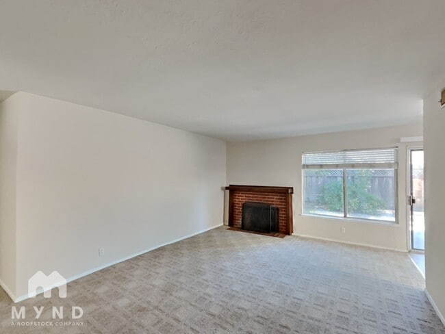 Photo - 6107 Vale Ct