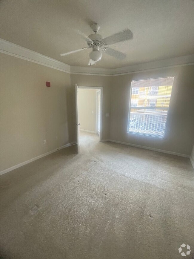 Building Photo - Beautiful condominium for Rent