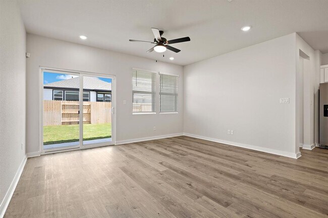 Photo - 2415 Ekvall Dr