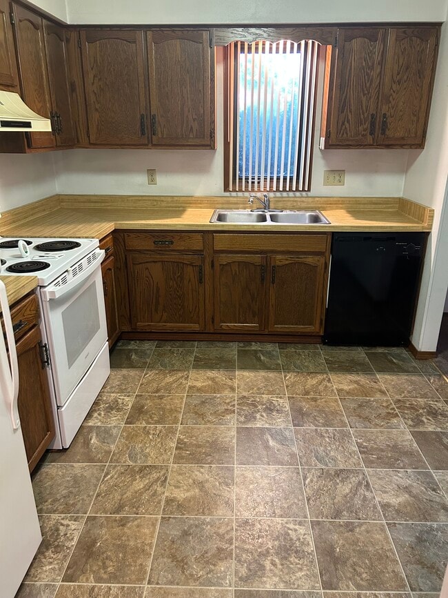 Building Photo - 4722 Trevor Cir Unit 1 Rental