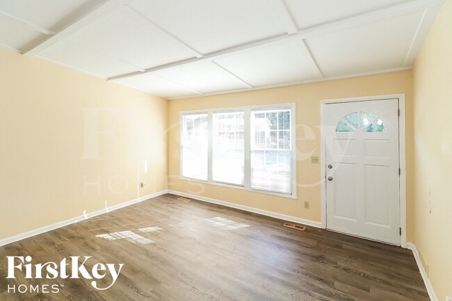 Photo - 2450 Rolling View Dr