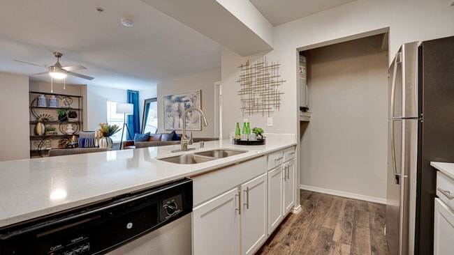 Photo - Knox Allen Station