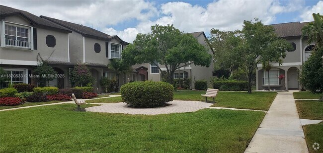 Building Photo - 3937 NW 122nd Terrace Rental