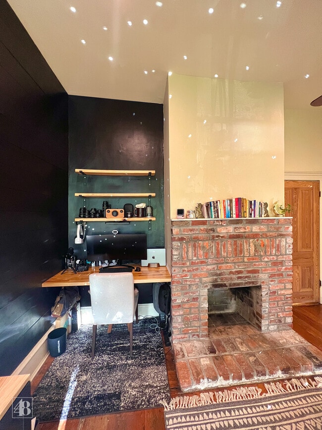 Photo - 448 Clayton St