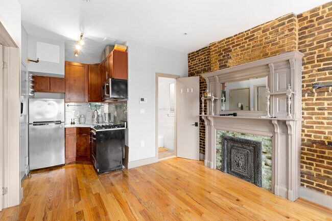 Photo - 57 Halsey St