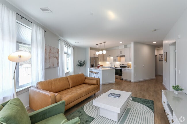 3BR, 2BA - 1,300 SF - Living Room