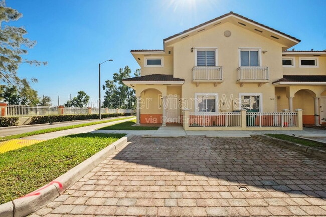 Building Photo - 7422 NW 182nd St