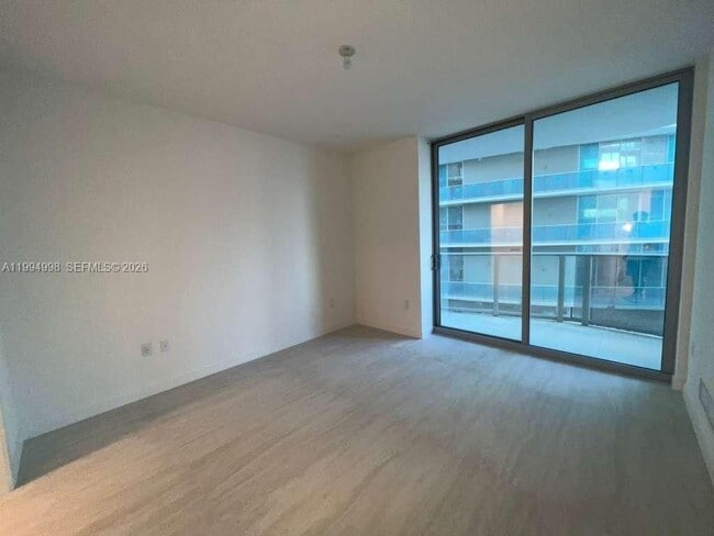 Photo - 77 SE 5th St Unit 1605