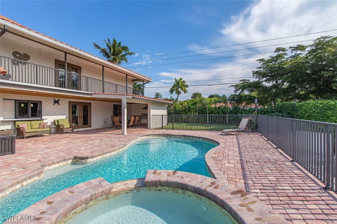 Photo - 496 Flamingo Ave