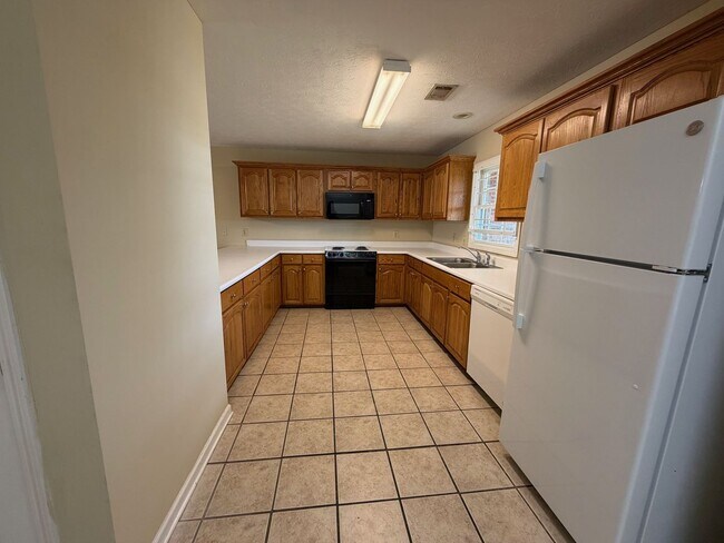 Photo - 147 Harmon Dr Unit G