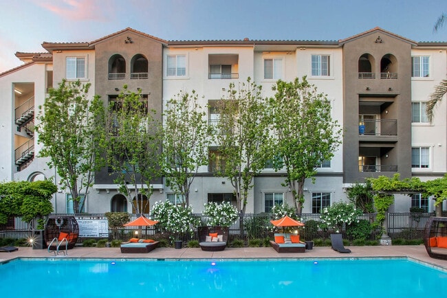 Photo - 730 Agnew Rd Unit GO FL3-ID1521465P