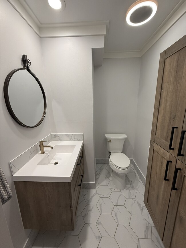 Photo - 509 E University Dr