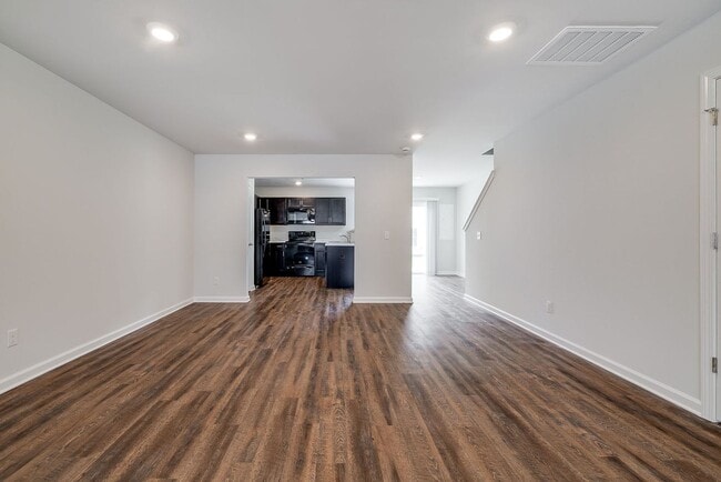 Photo - Open-Concept 3BED 2.5 BATH Townhome with L...