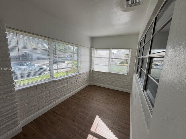 Photo - 890 NW 55th St Unit 1