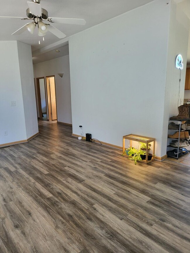 Photo - Look Here! Available 3bd 2ba Home!