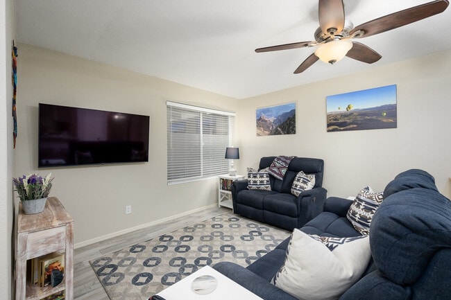 Photo - 4850 E Desert Cove Ave Unidad ID1281446P