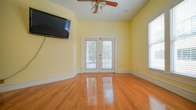 Photo - 333 S Plant Ave