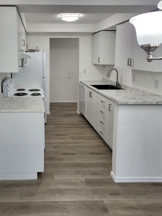 Photo - Towne South Apartments