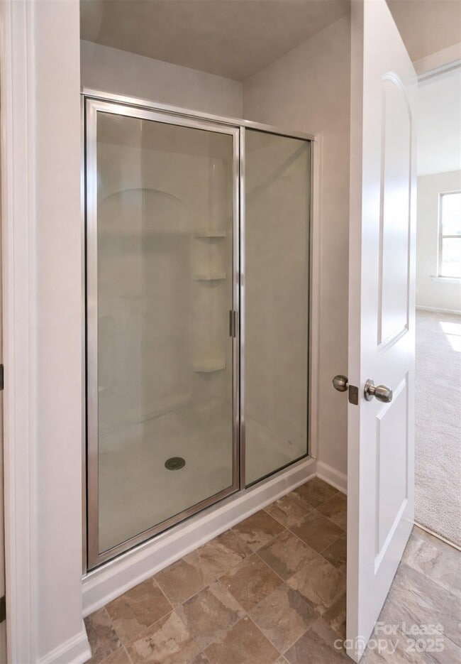 Photo - 5015 Weddington Rd