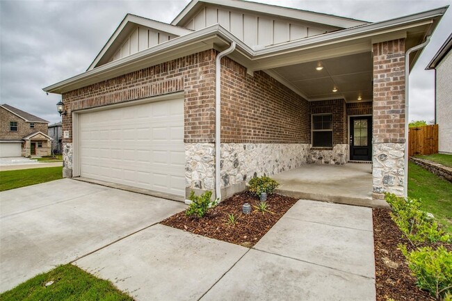 Photo - 612 McKenna Dr