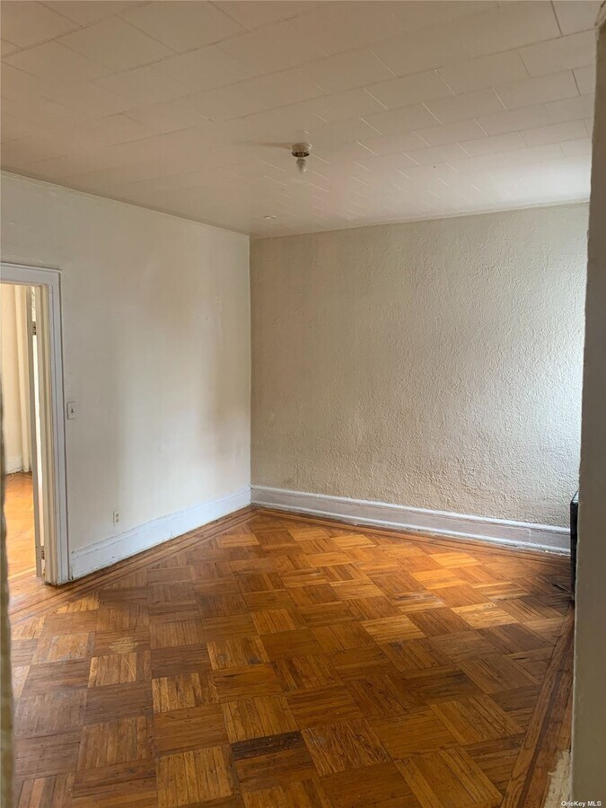 Photo - 126-06 Liberty Ave